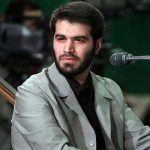 دانلود مداحی وداع قاسم بن الحسن (ع) با عمو و رجز خواندن برای دشمن از حاج میثم مطیعی