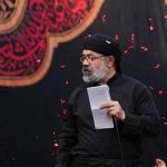 دانلود مداحی با حکم حسین اگر علم بردارم از حاج محمود کریمی