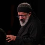 دانلود مداحی پرید قاتل شیطان ‌پرست با چکمه از حاج محمود کریمی