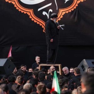 دانلود مداحی پایم زخم از خار مغیلان از حاج محمود کریمی