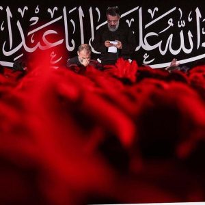 دانلود مداحی حمزه شدی و هند جگرخوار بود شمر از حاج محمود کریمی